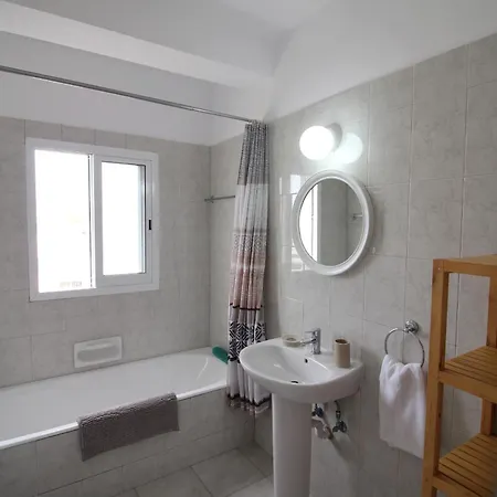 Kissonerga Sea View Maisonette *